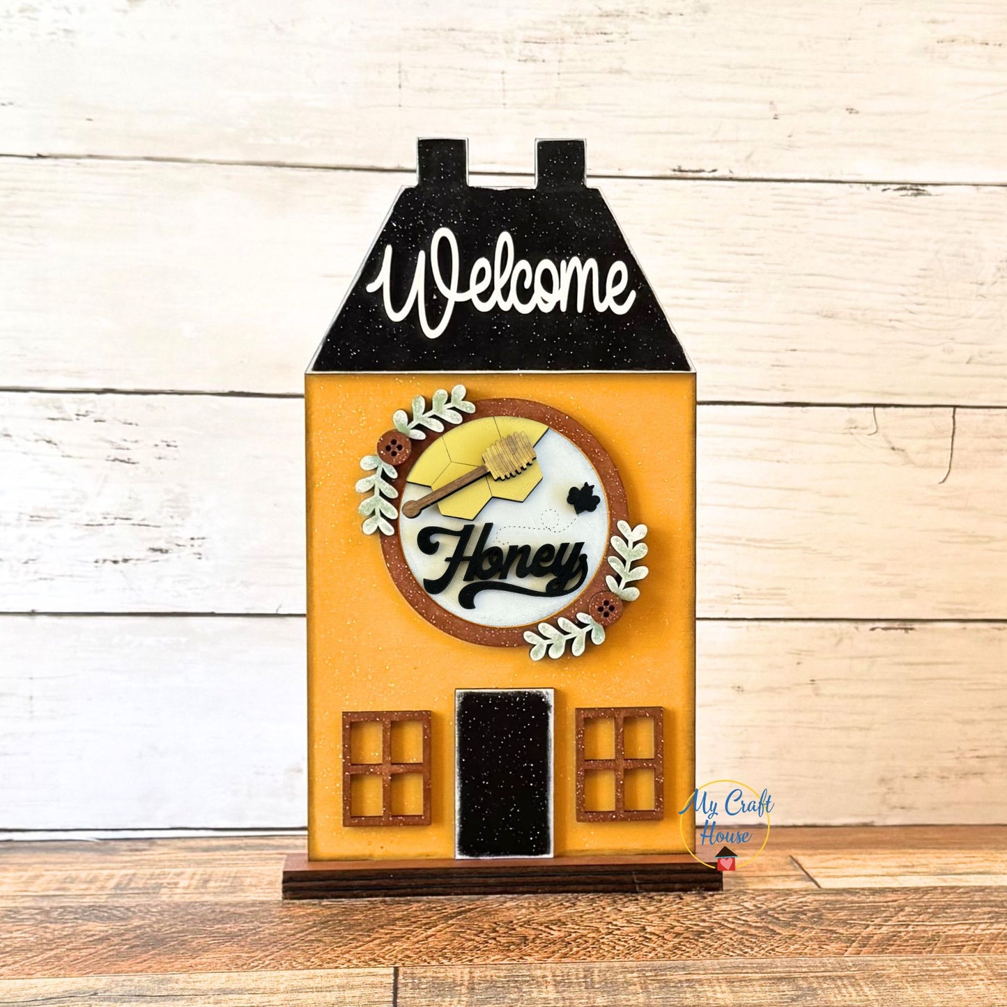Salt Box House & Honey Bee Rounds