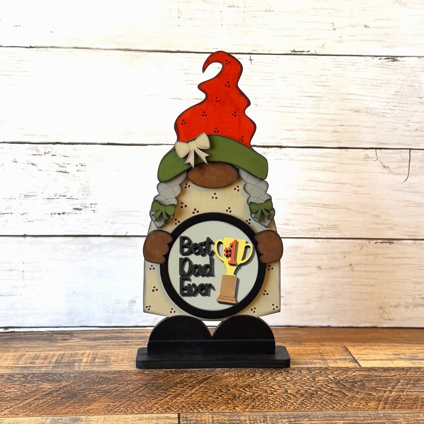Standing Girl Gnome & Dad Rounds