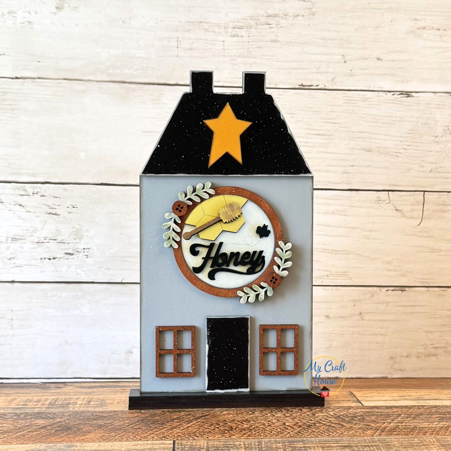 Salt Box House & Honey Bee Rounds