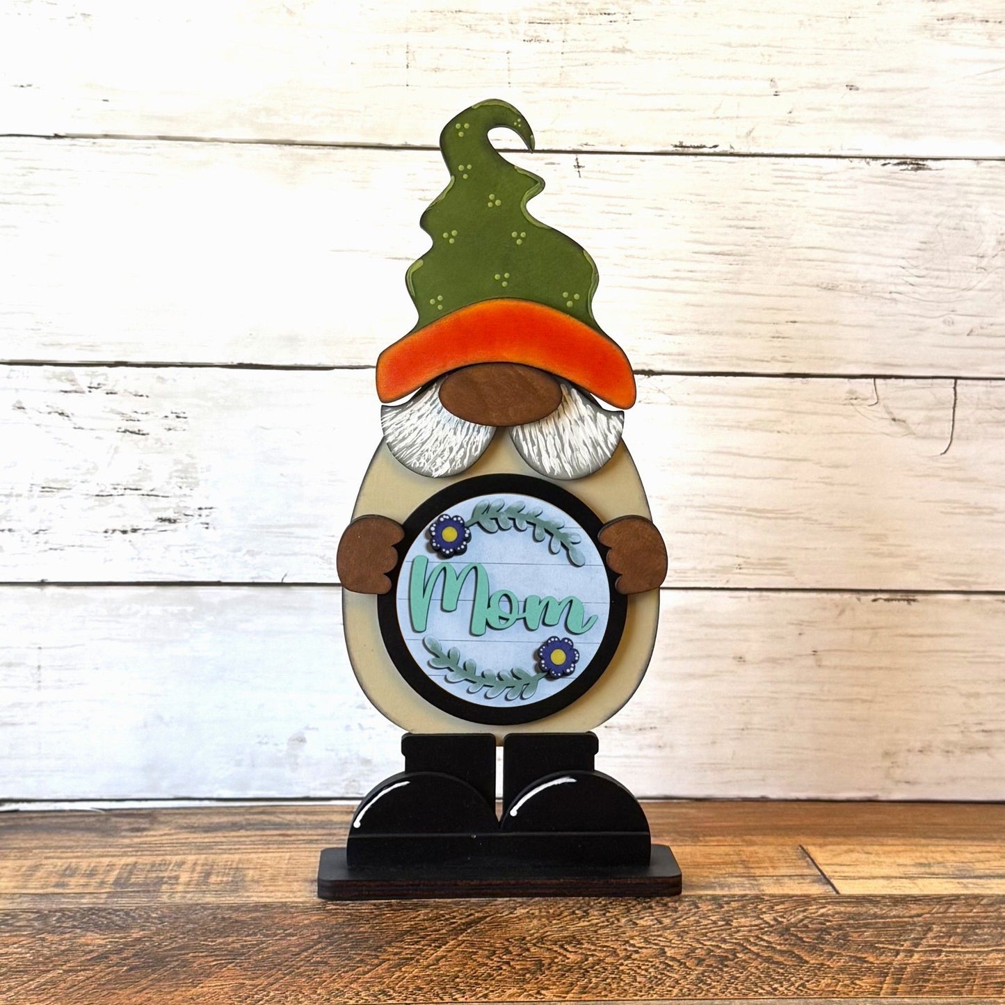 Standing Boy Gnome & Mom Rounds