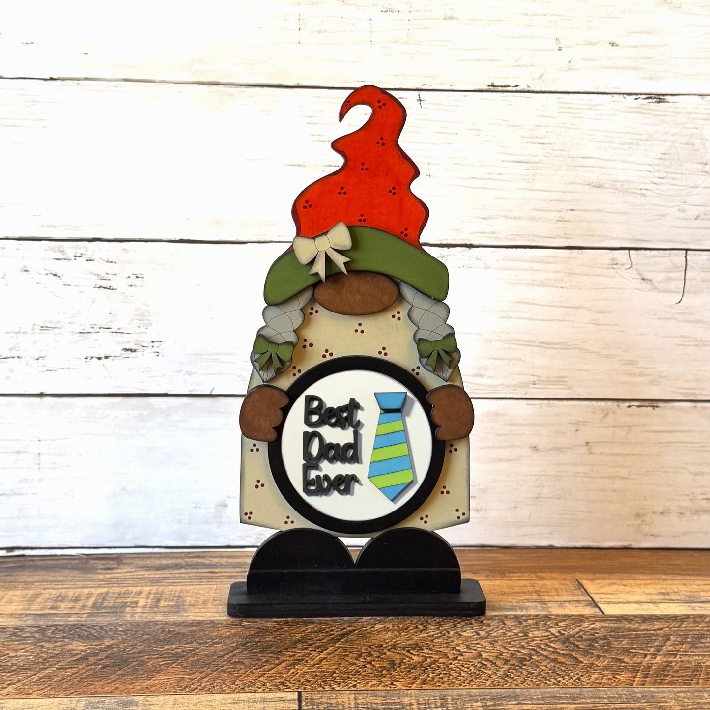Standing Girl Gnome & Dad Rounds