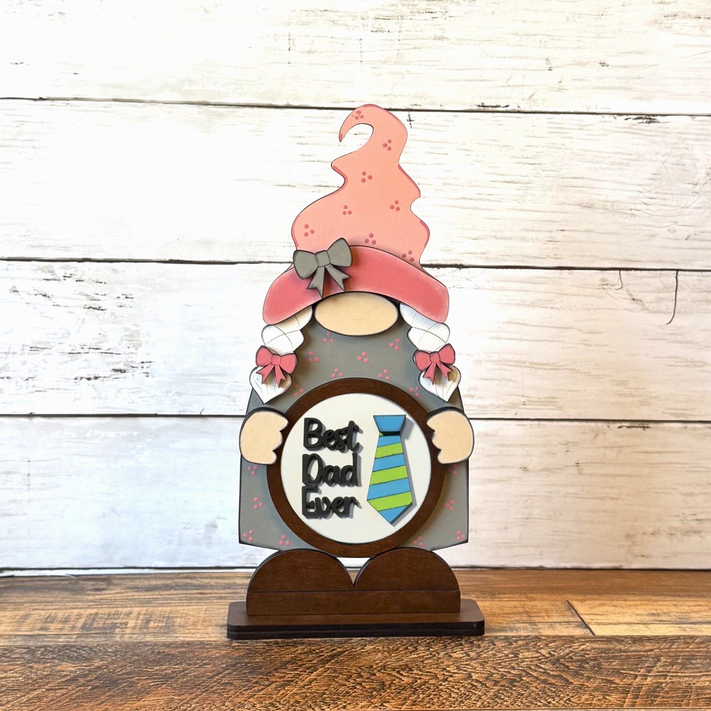 Standing Girl Gnome & Dad Rounds