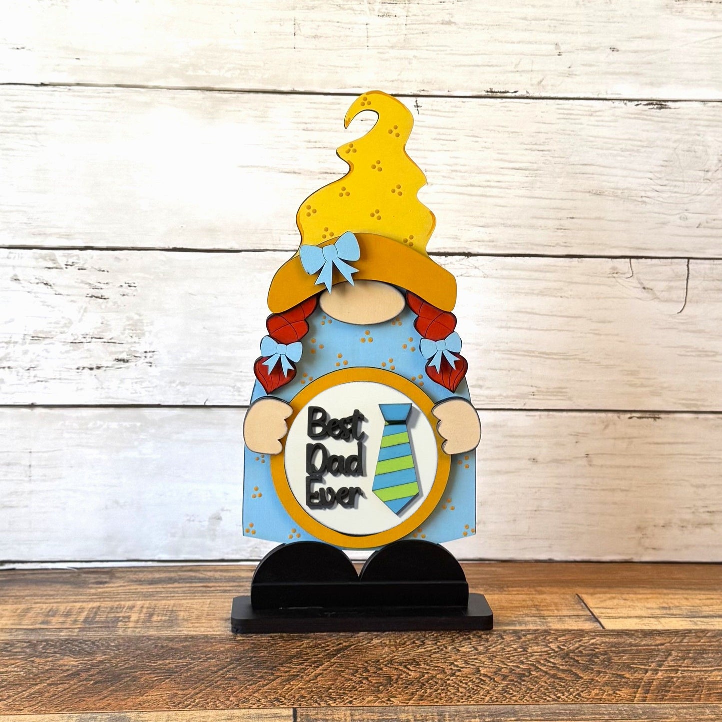Standing Girl Gnome & Dad Rounds